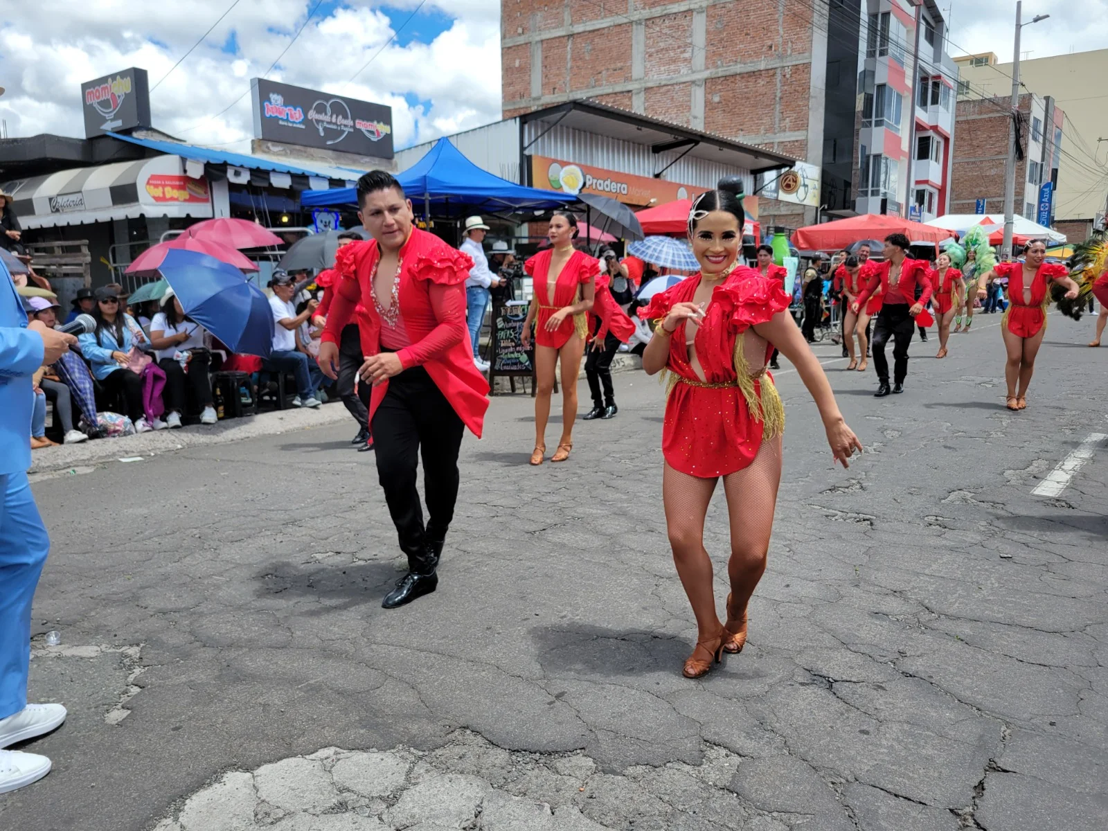 Riobamba Vivi Su Fiesta De La Alegr A Con Color Y Magia Diario La