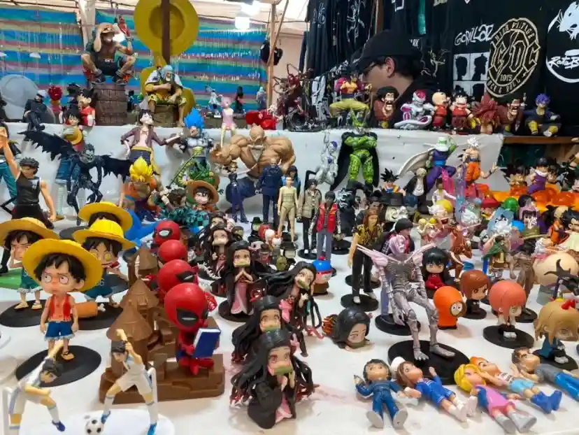 Expo Feria navideña de juguetes, ropa y más en La Dolorosa.