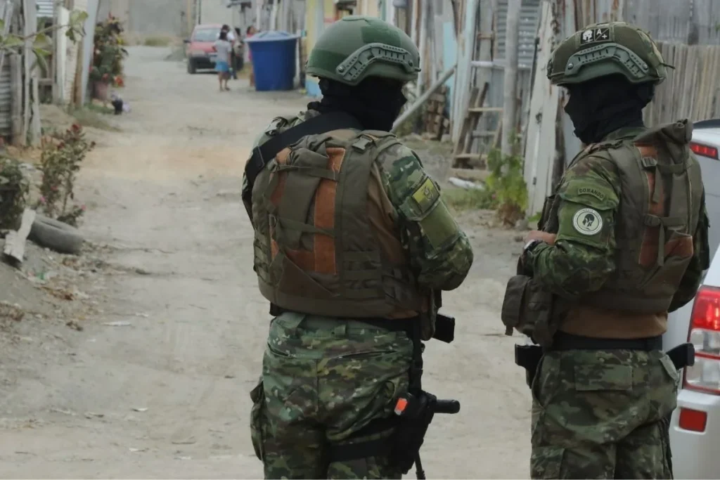 Prisión preventiva para 16 militares acusados de desaparición de niños