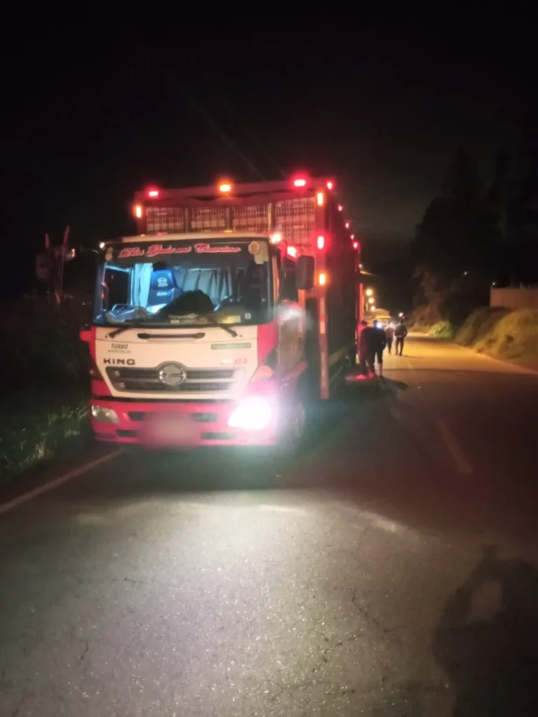 Policía recupera camión robado en Colta