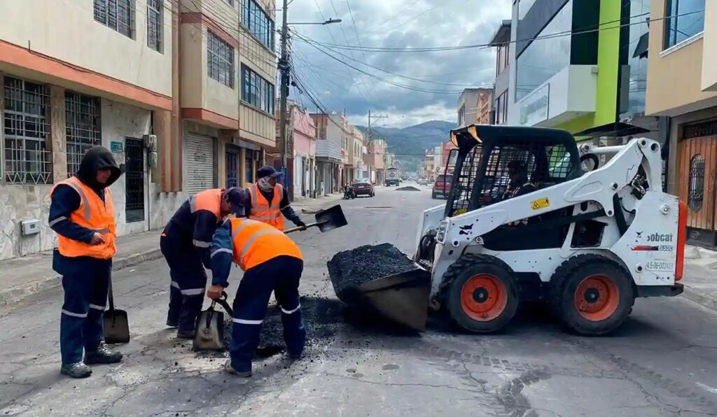 Horarios de cierres de vías en Riobamba por bacheo