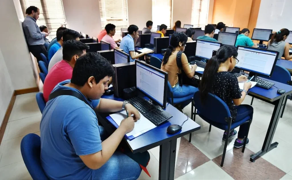 ‘Because he is nice’: requisitos para acceder a las becas de inglés