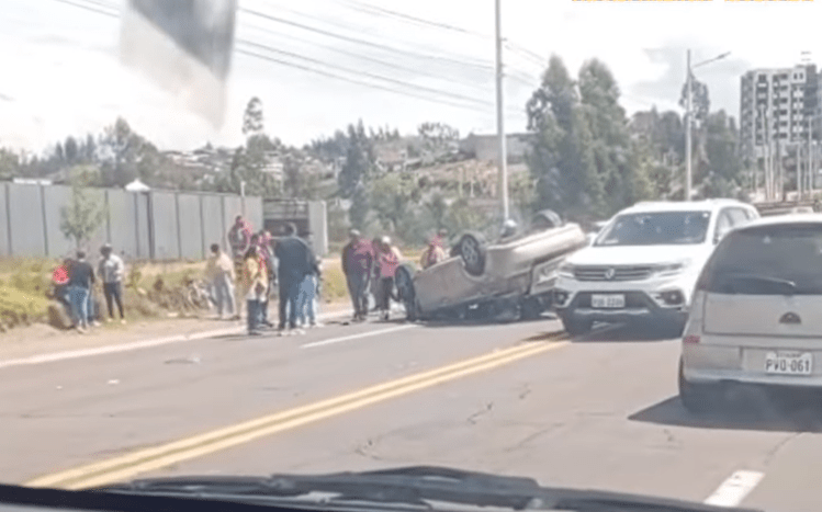 Accidente de tránsito en el sector Santa Ana