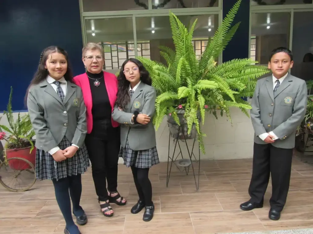 Nuestro Mundo Eco-Rio en el proyecto de la Maceta Escolar