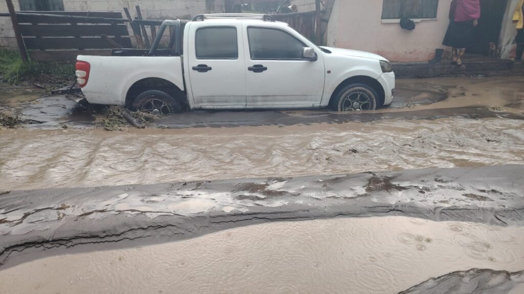 Emergencia por desbordamiento del río Guamote