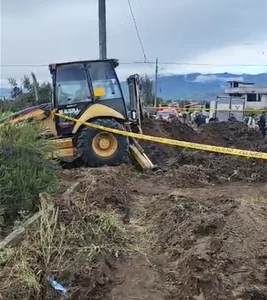 Hombre muere por asfixia tras ser sepultado.