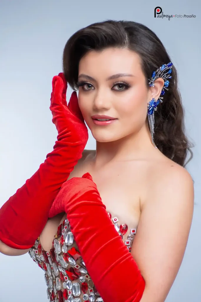 Reina de Riobamba 2025: Isa Geanela Oviedo, candidata
