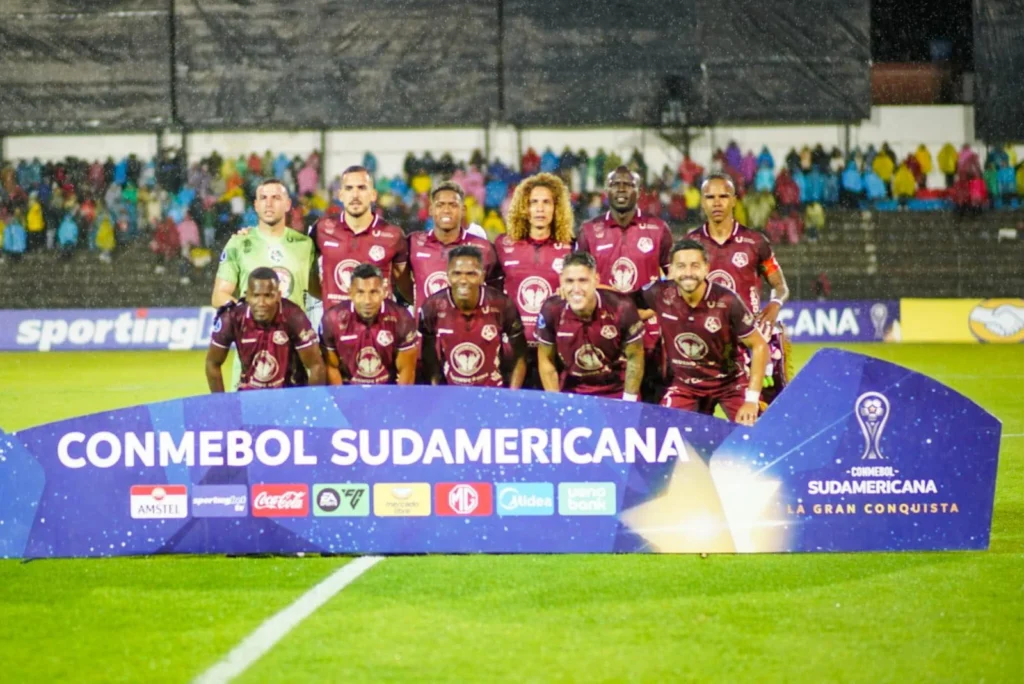 Mushuc Runa visita Brasil para enfrentarse a Cruzeiro.