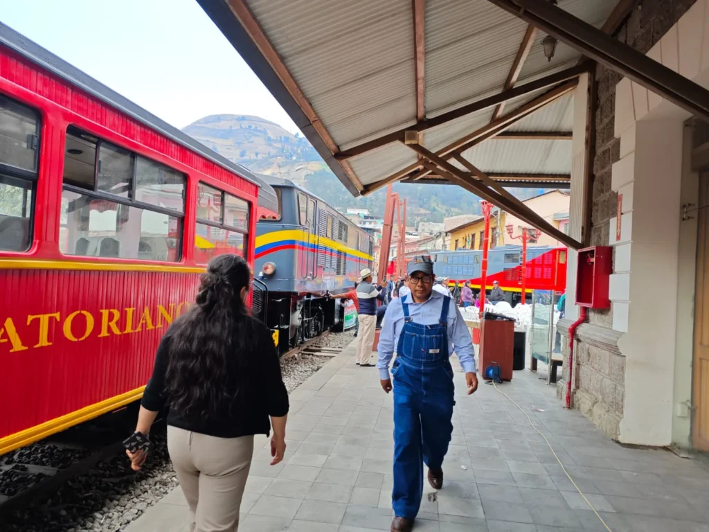 Tren en Alausí - Nariz del Diablo comenzaría a funcionar en mayo