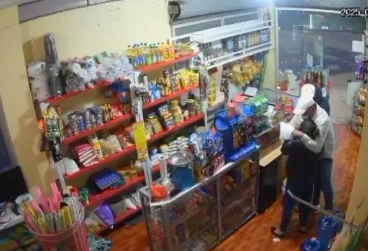 Asalto a mano armada en una tienda “Mi Vecino” en Riobamba