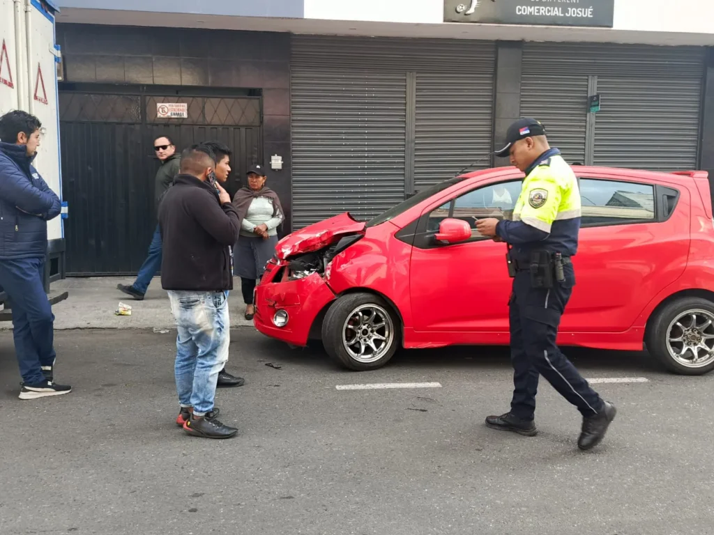 Accidente de tránsito dejó una menor de edad herida en Riobamba