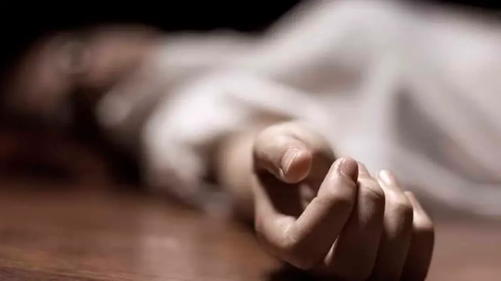Mujer muere al intentar grabar un video hot en su carro
