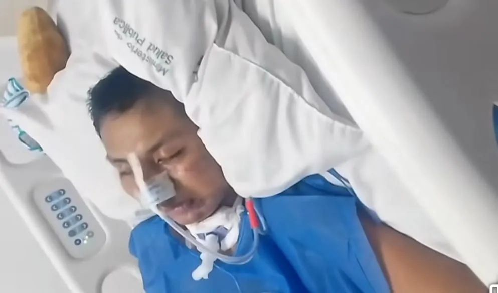 Joven herido en accidente de tránsito necesita ayuda