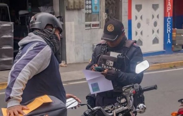 Se retiraron bocinas debido al exceso de ruido en Riobamba