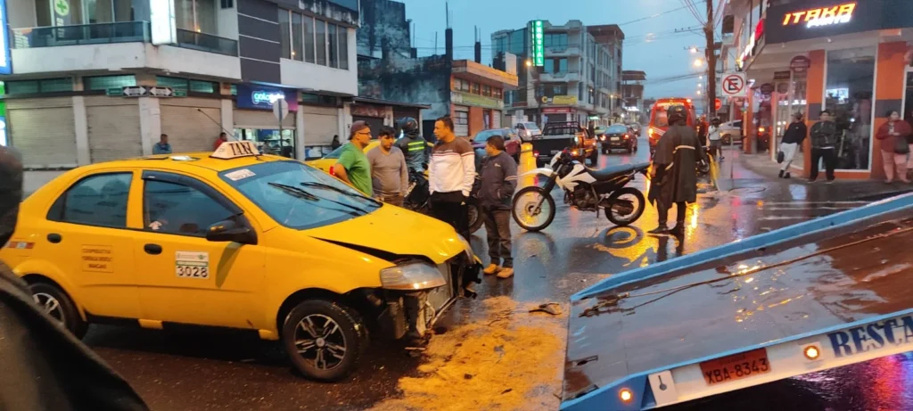 Accidente de tránsito en Macas dejó una mujer herida