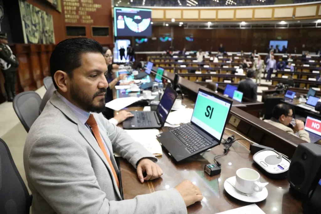 Asamblea envió terna para escoger miembro de la Judicatura