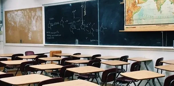 A los 'enemigos de la sociedad' no les importa perjudicar a quienes en el presente se forman para la vida