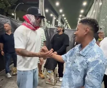 Jombriel enciende los Premios Heat 2025 con Vitamina