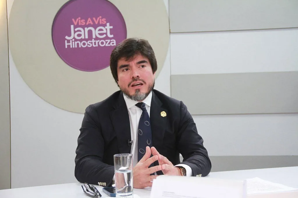 José De la Gasca habla sobre su futuro en Ministerio de Gobierno