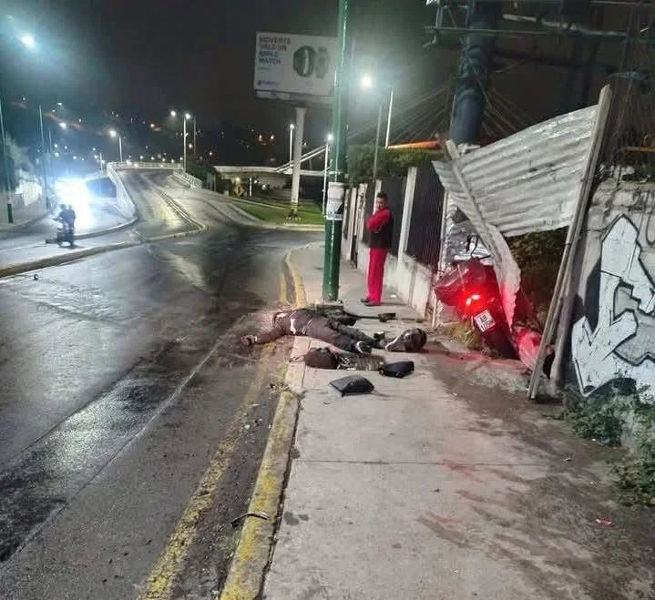 Motociclista muere tras chocar contra una pared en Ambato.