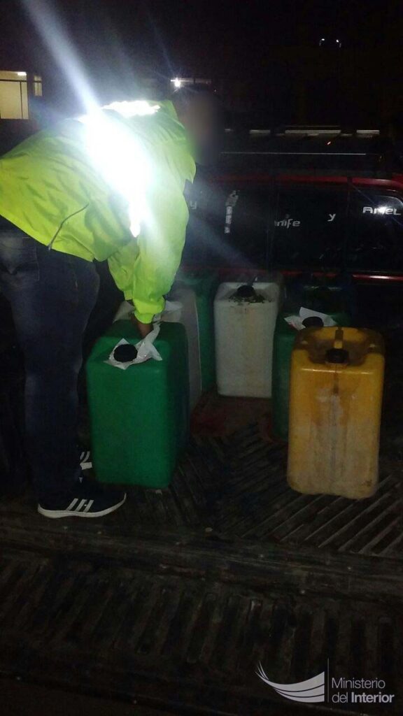 Hombre que llevaba combustible ilegal en Colta irá preso 2 años