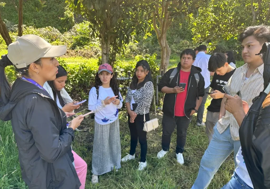 Requisitos para aplicar a Jóvenes en Acción 2025