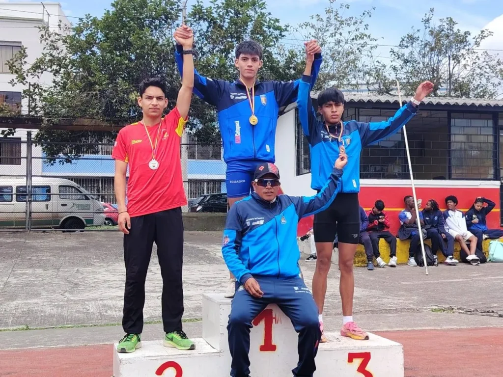 6 medallas en disciplina atletismo para Cotopaxi