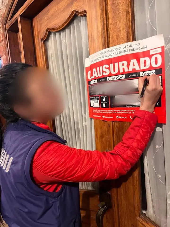 Clausuran centro clandestino rehabilitación en Guano por maltrato