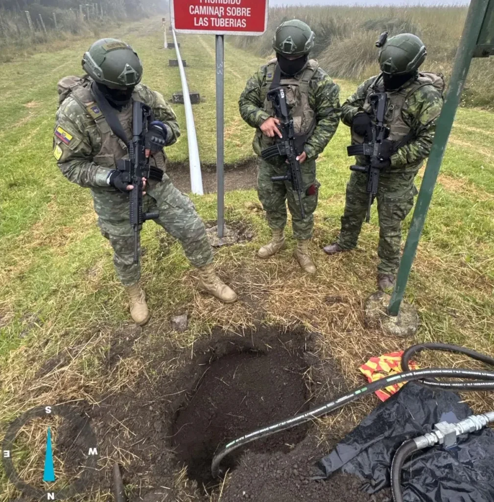 Robo de combustible es neutralizado por militares en Latacunga.