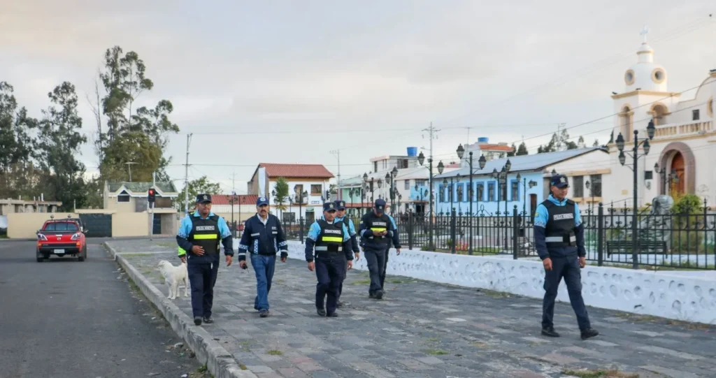 Más de 40 agentes de control de Latacunga están involucrados en este proceso formativo.