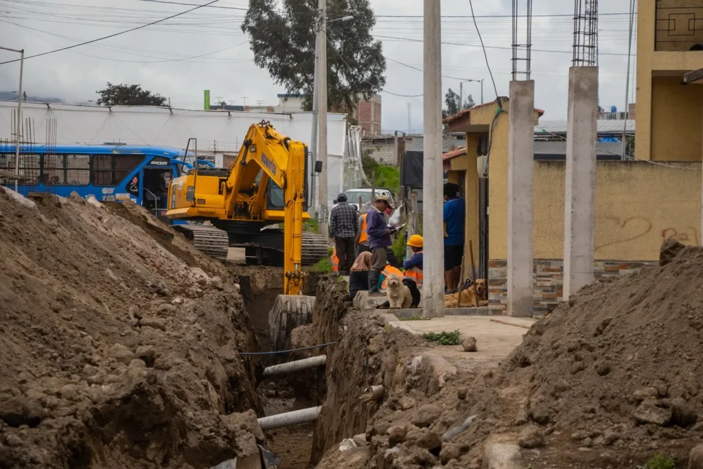 ¿Cómo reclamar si no tengo alcantarillado en mi barrio