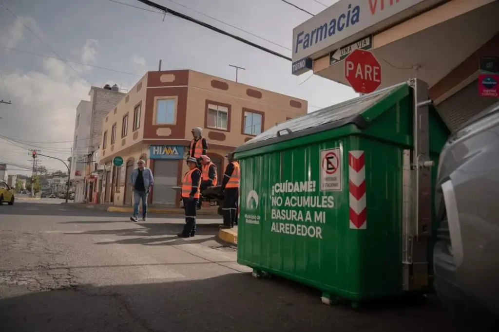¿Cómo solicitar contenedores de basura en Riobamba