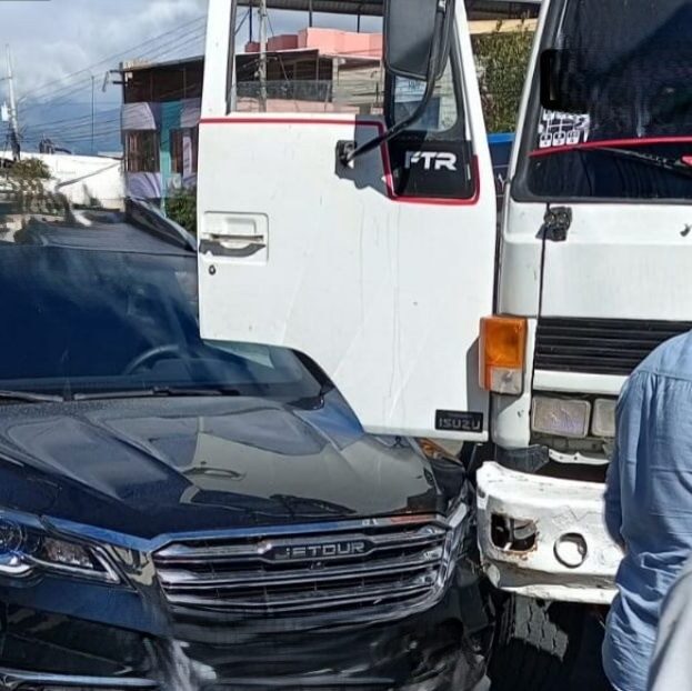 Accidente de tránsito en el sector de la Media Luna