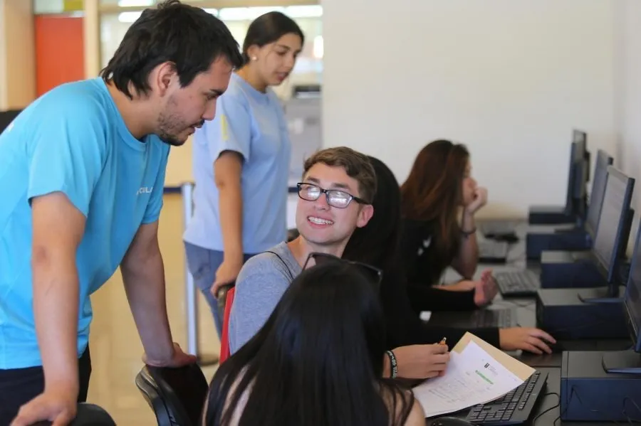 Alemania paga a jóvenes de Ecuador por estudiar una carrea
