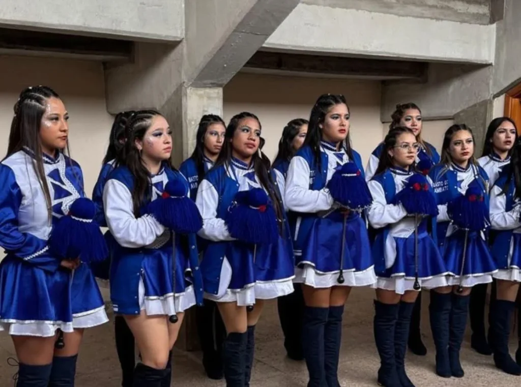 Bastoneras Ambato campeonas de Copa Mitad del Mundo en Quito.