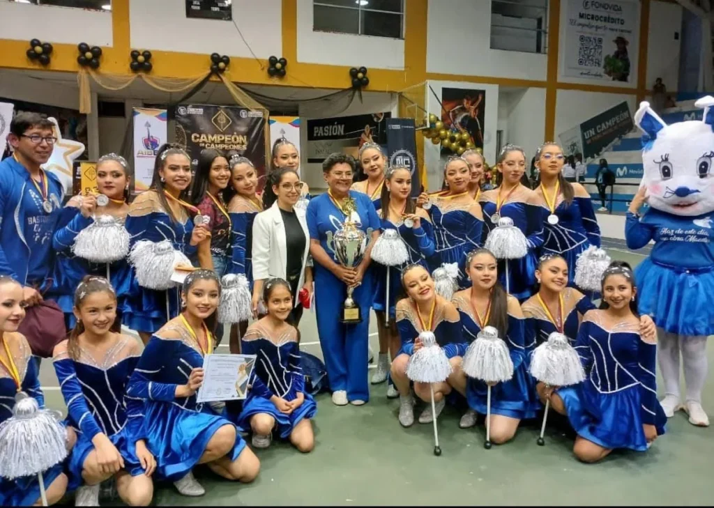 Bastoneras de la U.E. Ambato son vicecampeonas del torneo.