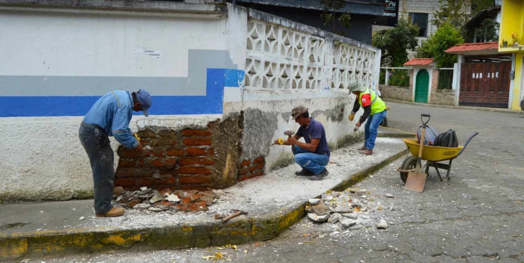 Bolívar avanza en obra de escuela de policías