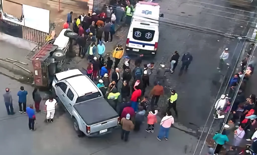 Vista aérea del siniestro vial ocurrido en Riobamba