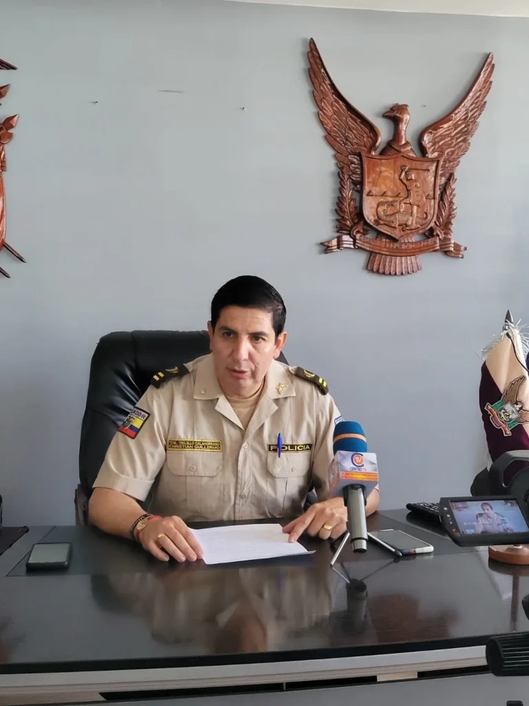TCnl. de Estado Mayor de la Policía Nacional Christian Guillermo Calahorrano Trujillo, comandante de la Subzona ‘Chimborazo N°6’ subrogante