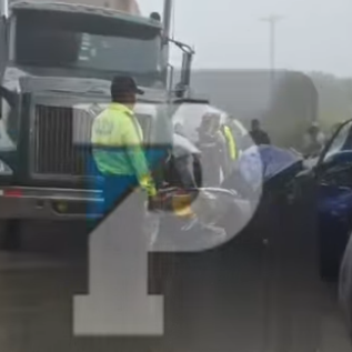 Accidente de tránsito en la vía Pallatanga - Riobamba