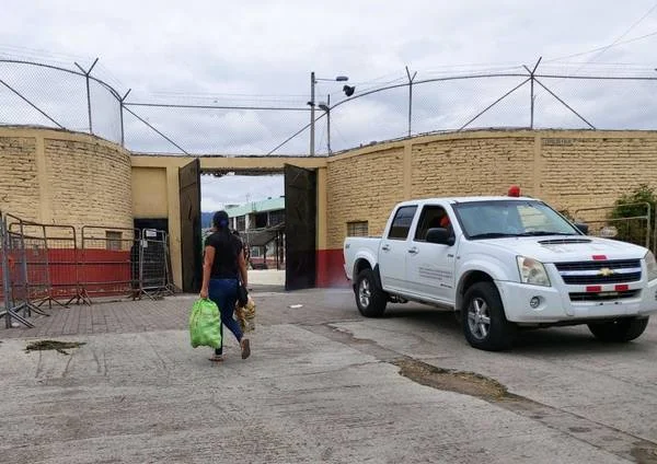 De la Cárcel de Riobamba ya fugaron Colón Pico y 32 PPL's más