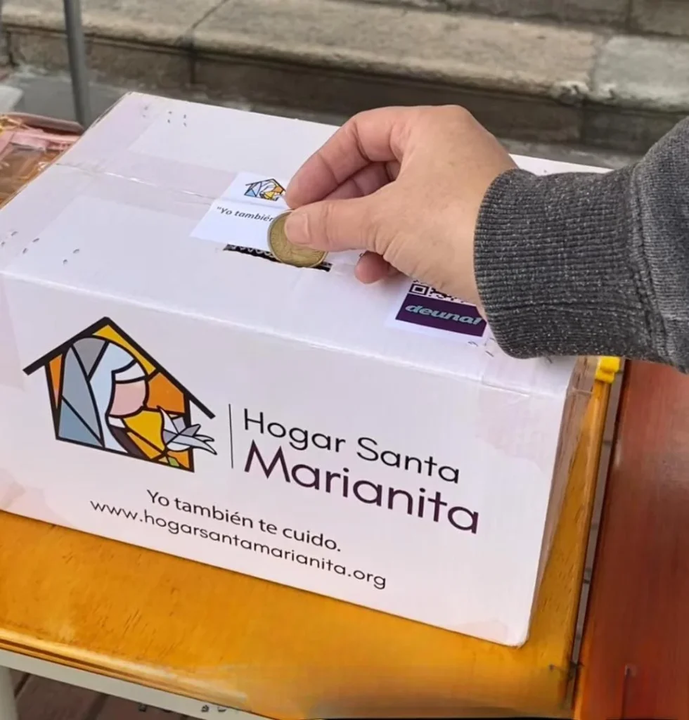 Donaciones para niños sin hogar en Ambato.