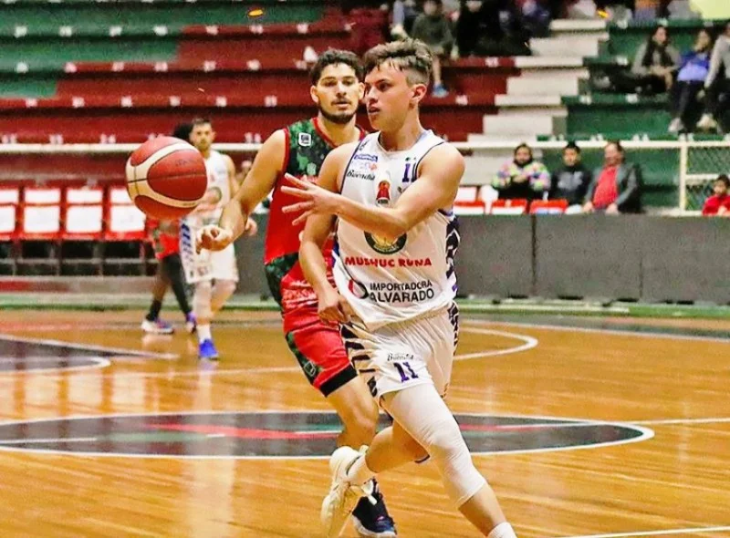 Importadora Alvarado, equipo de Ambato, inicia la Liga Básquet Pro.