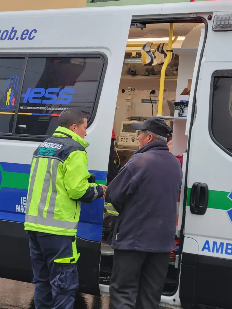 Don Vicente estaba muy preocupado por el estado de salud de su amada Rosita, que resultó golpeada