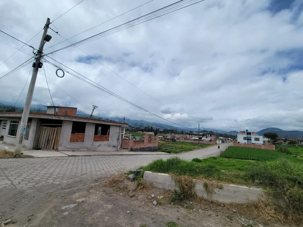 Temor ante inseguridad creciente en barrio de Riobamba