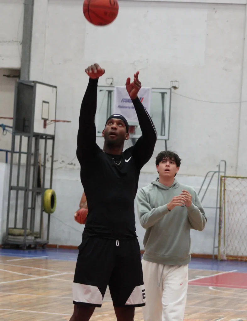 Leones recibe al Cuenca en la Liga Básquet Pro