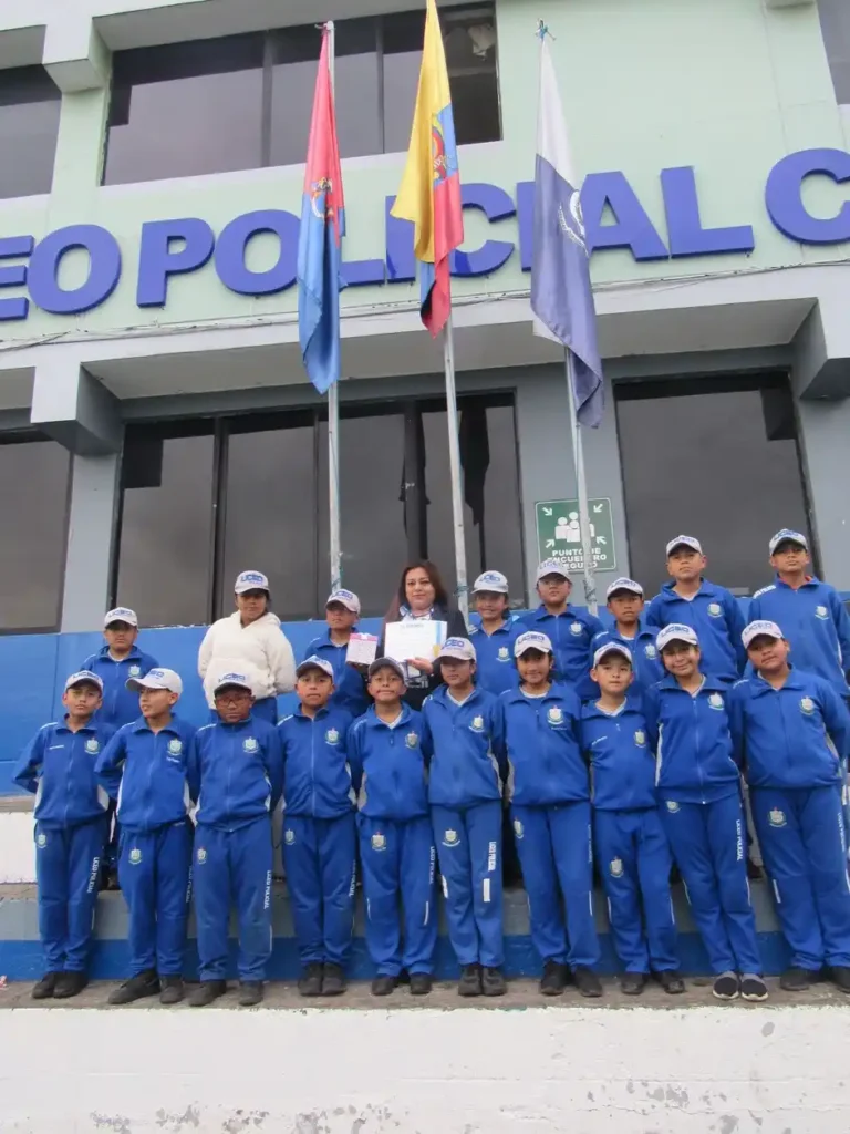 La Prensa reconoció labor de la Unidad Educativa Liceo Policial