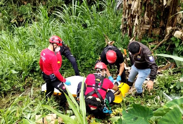 Macas Hallaron el cadáver de un hombre en una quebrada