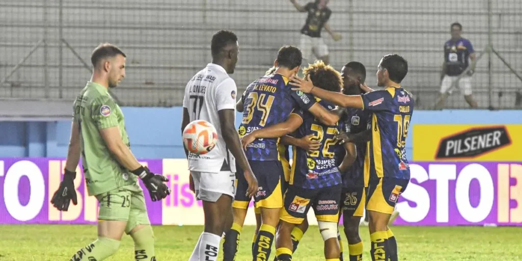 Mushuc Runa tras perder con el Delfín, recibirá al Barcelona