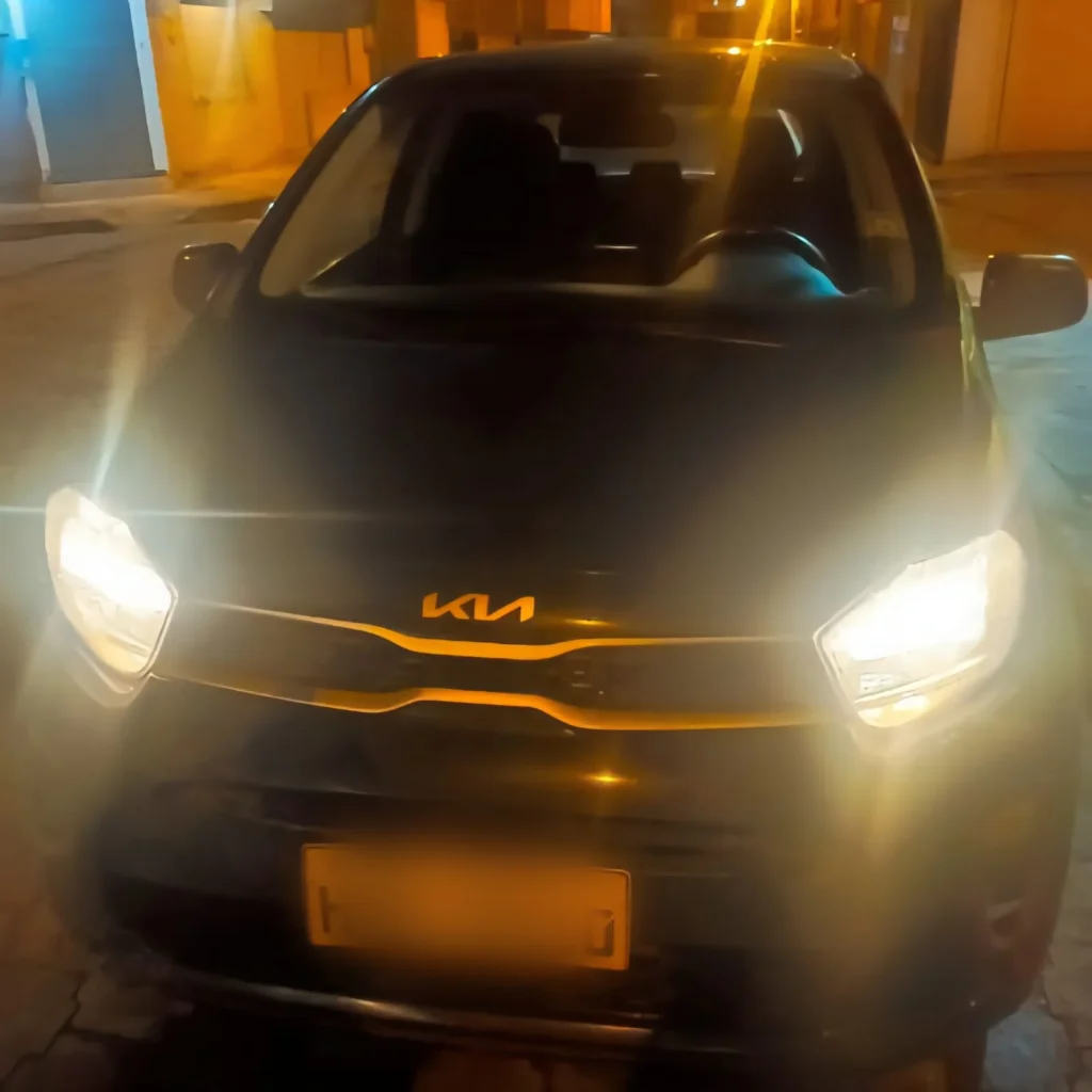 Automóvil Kia Picanto retenido para investigaciones en el presenta caso